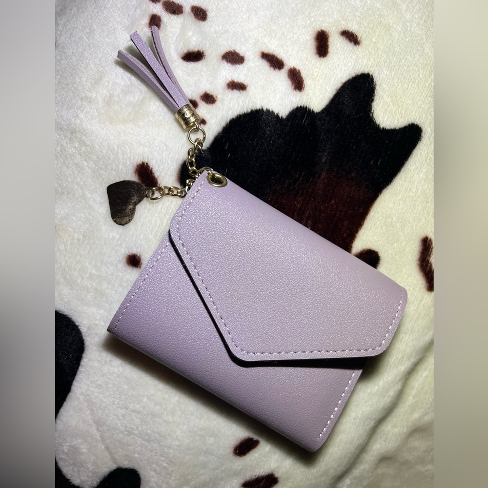 ✨NEW LAVENDER TRI-WALLET WITH TASSLE✨